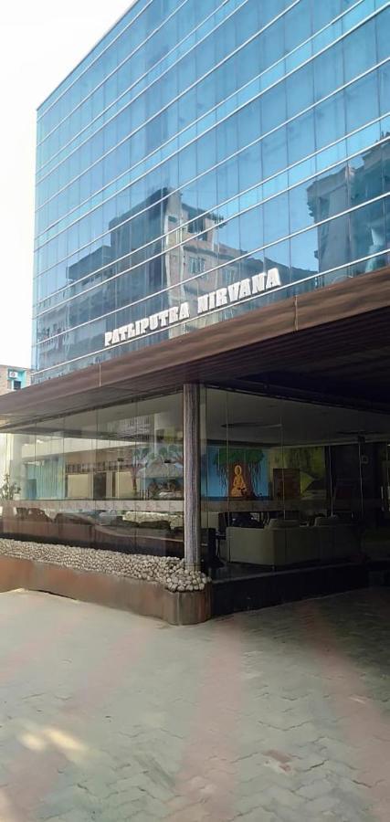 Hotel Patliputra Nirvana Патна Екстериор снимка