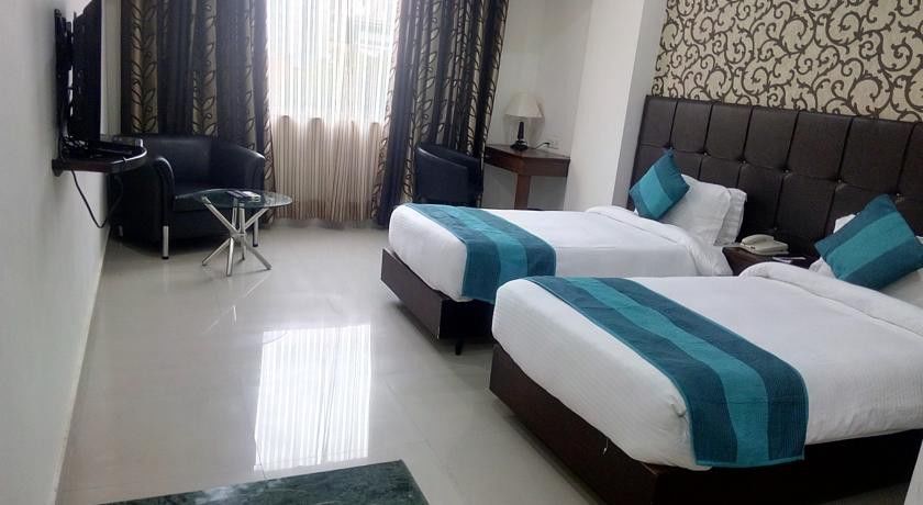 Hotel Patliputra Nirvana Патна Екстериор снимка