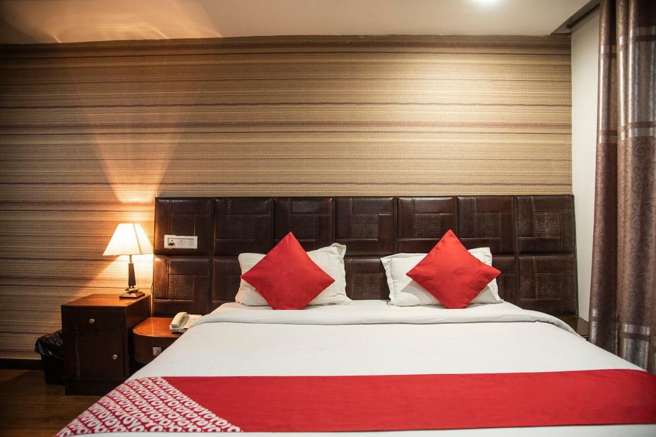 Hotel Patliputra Nirvana Патна Екстериор снимка