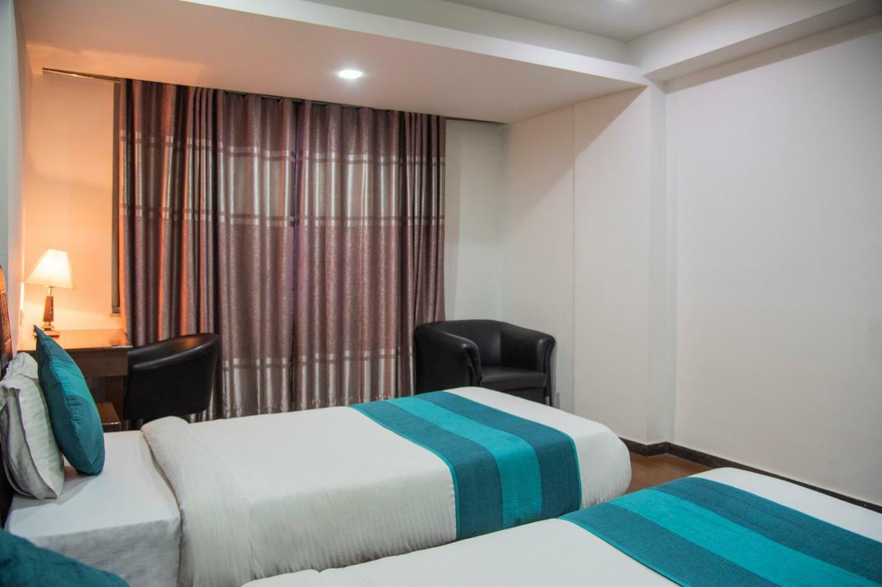 Hotel Patliputra Nirvana Патна Екстериор снимка
